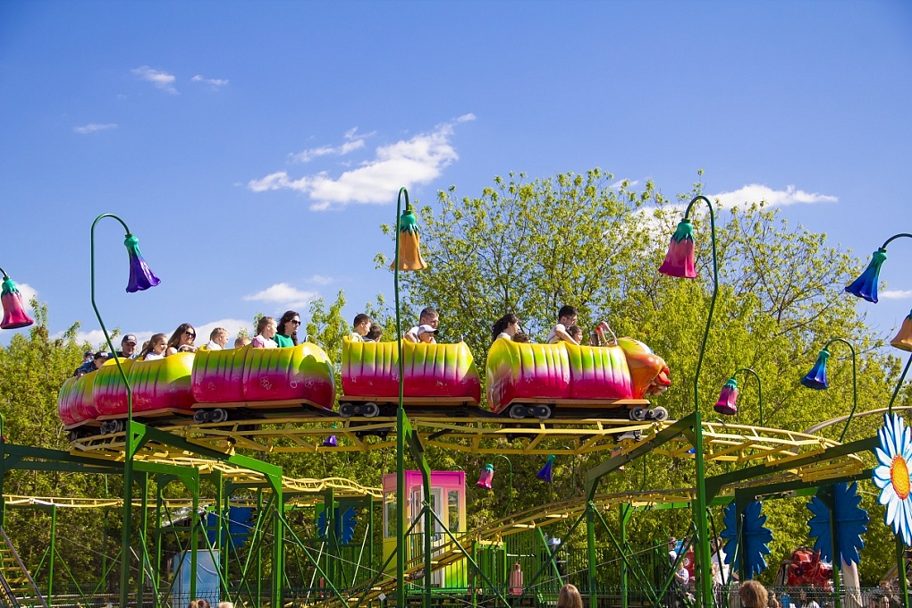 Аттракцион гусеница